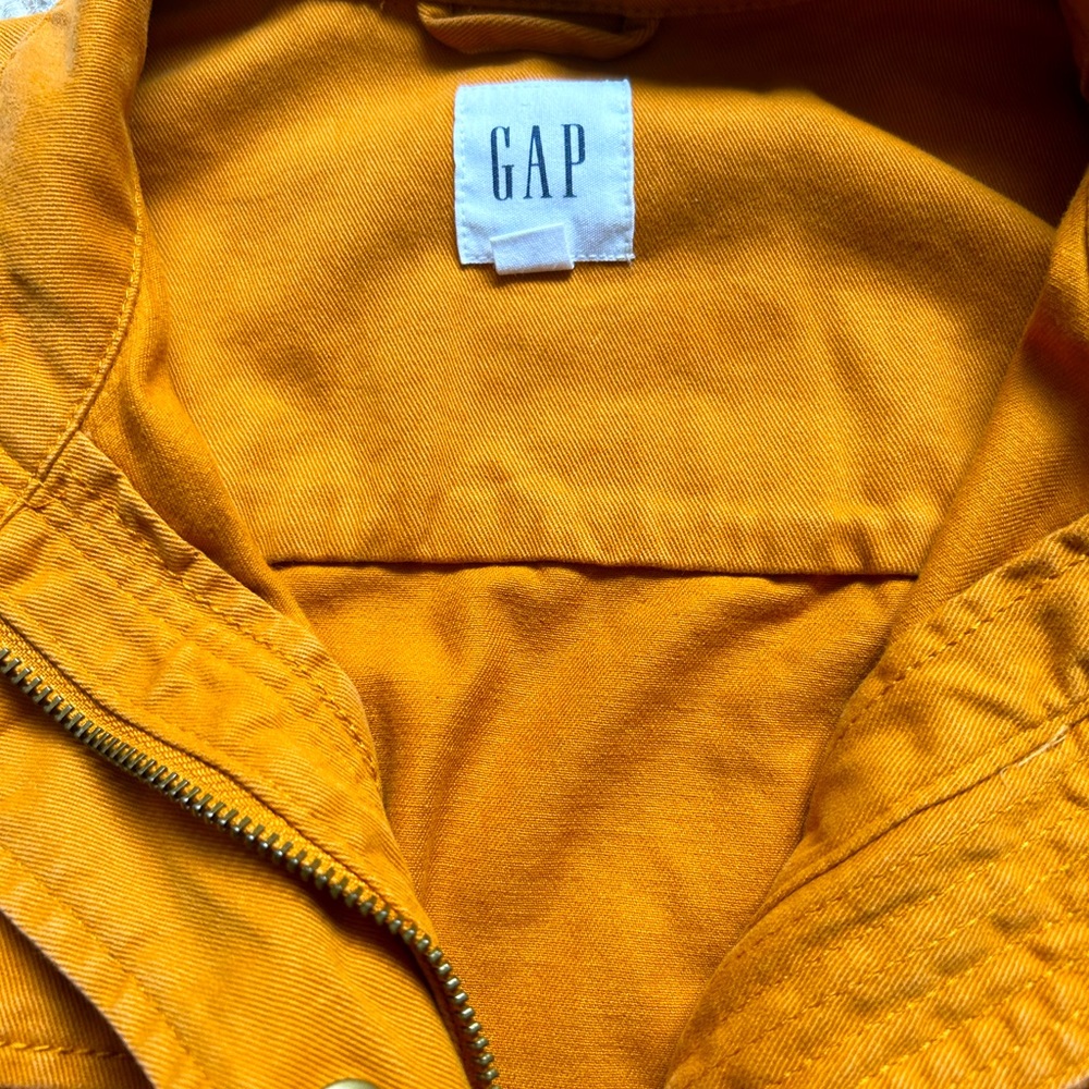 Gap jacket with pull string waist - Picture 3 of 3
